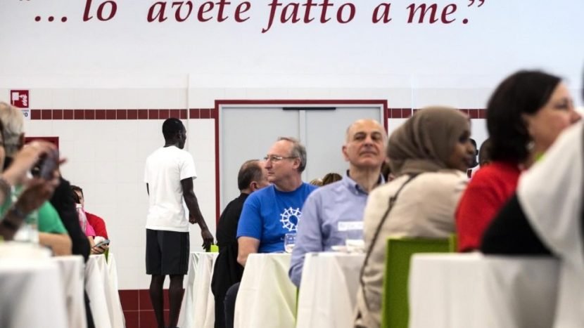 Comedor-de-cáritas-Roma-para-mujeres