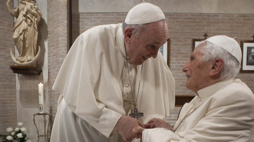 Francisco: paz para el Líbano y saludos a Benedicto por los 70 años de sacerdocio