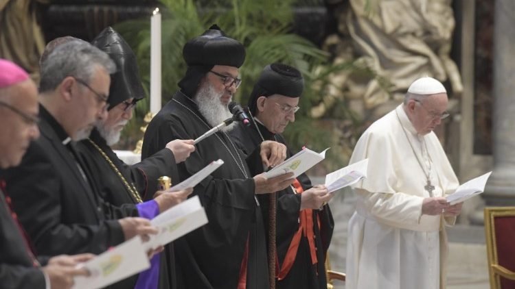 Papa: basta utilizar Líbano y Oriente Medio para intereses ajenos