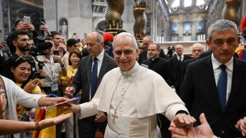 El Papa a los influencers: sean agentes de comunión contra la lógica de la división
