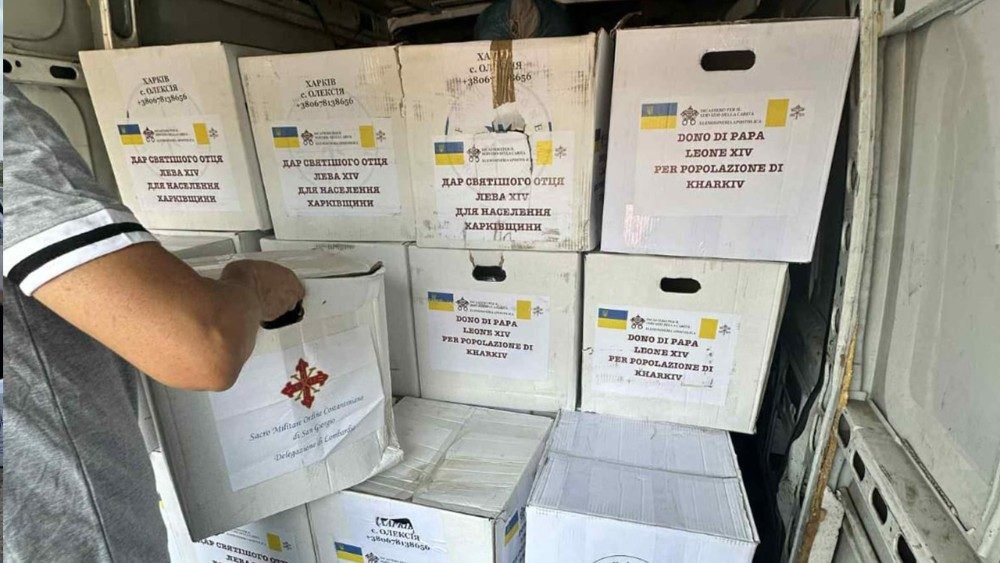 El camión con ayuda humanitaria enviada por León XIV