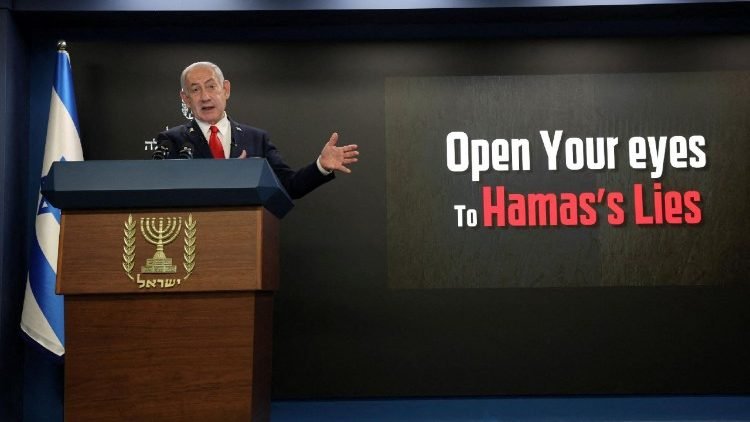 El primer ministro israelí Netanyahu durante la rueda de prensa
